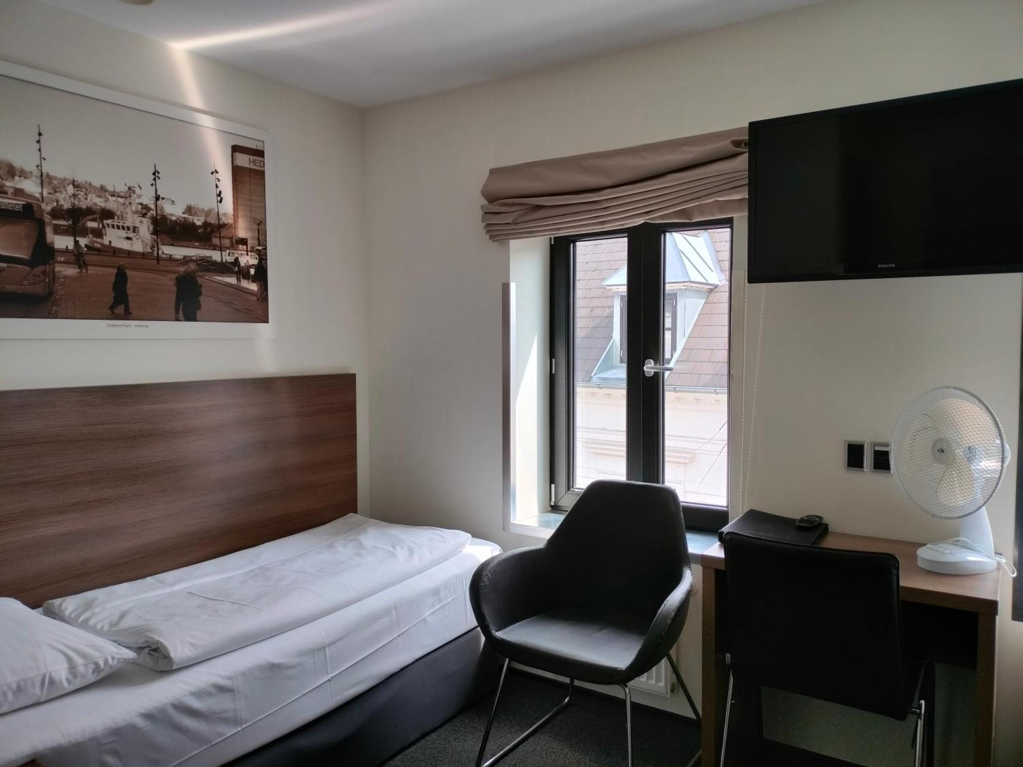 Hotel Jomfru Ane Aalborg Extérieur photo